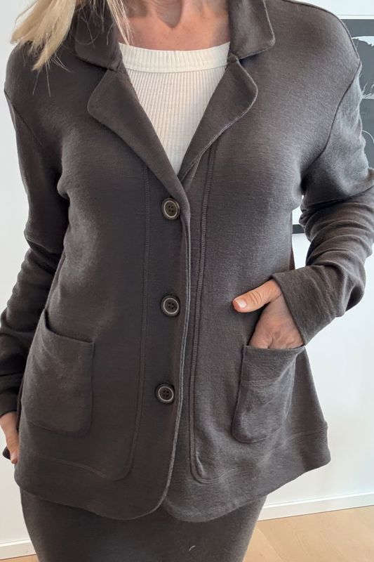 8014 merinoull jakke fra By basics